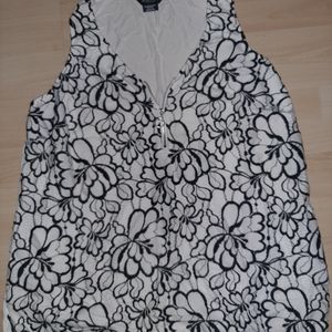 Michel Studio Lace Top Plus